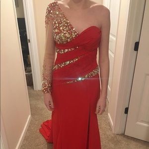 Gorgeous one sleeved prom/pageant dress